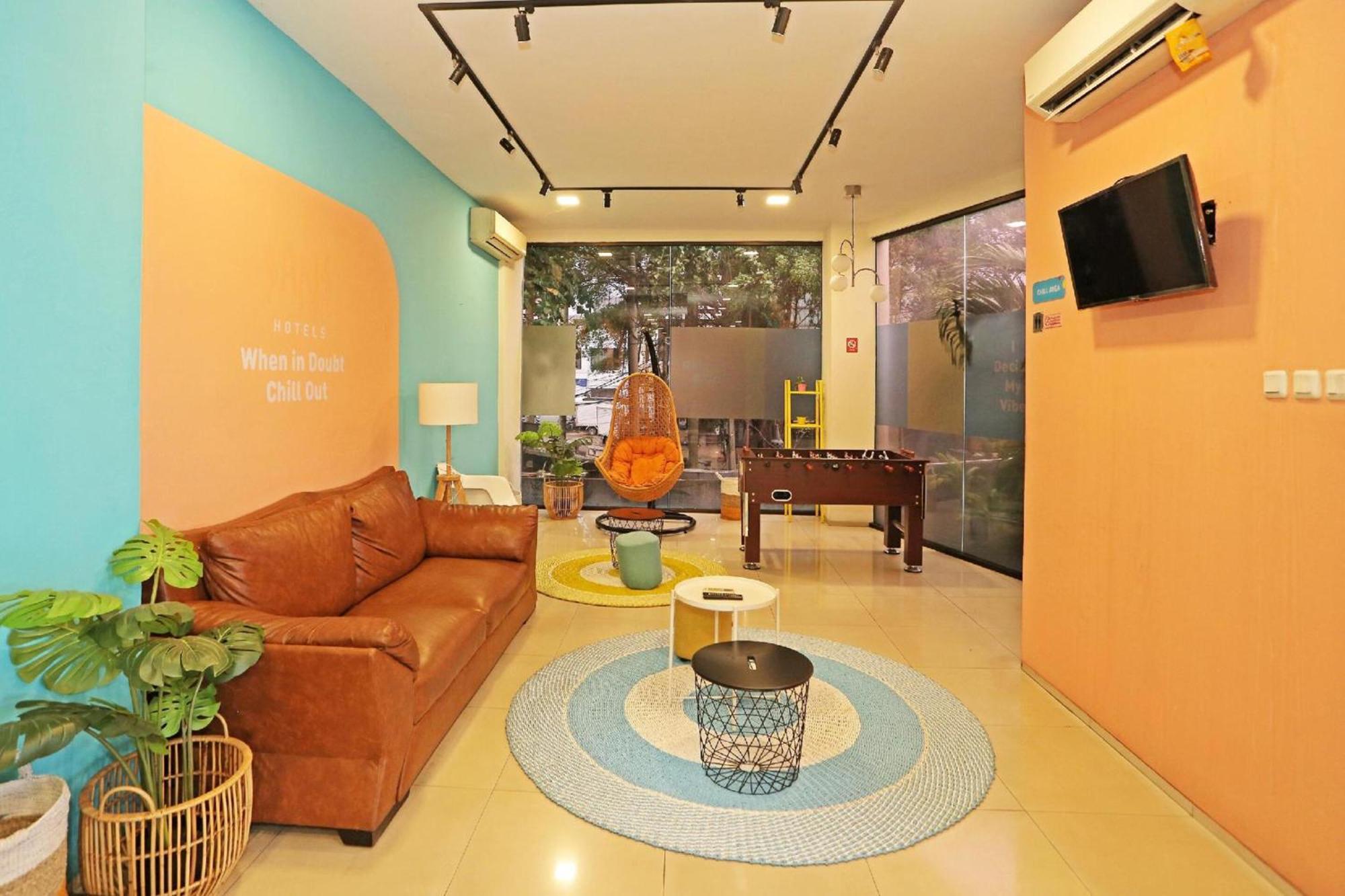 Super Oyo Townhouse Oak Hotel Fiducia Serpong Exteriör bild