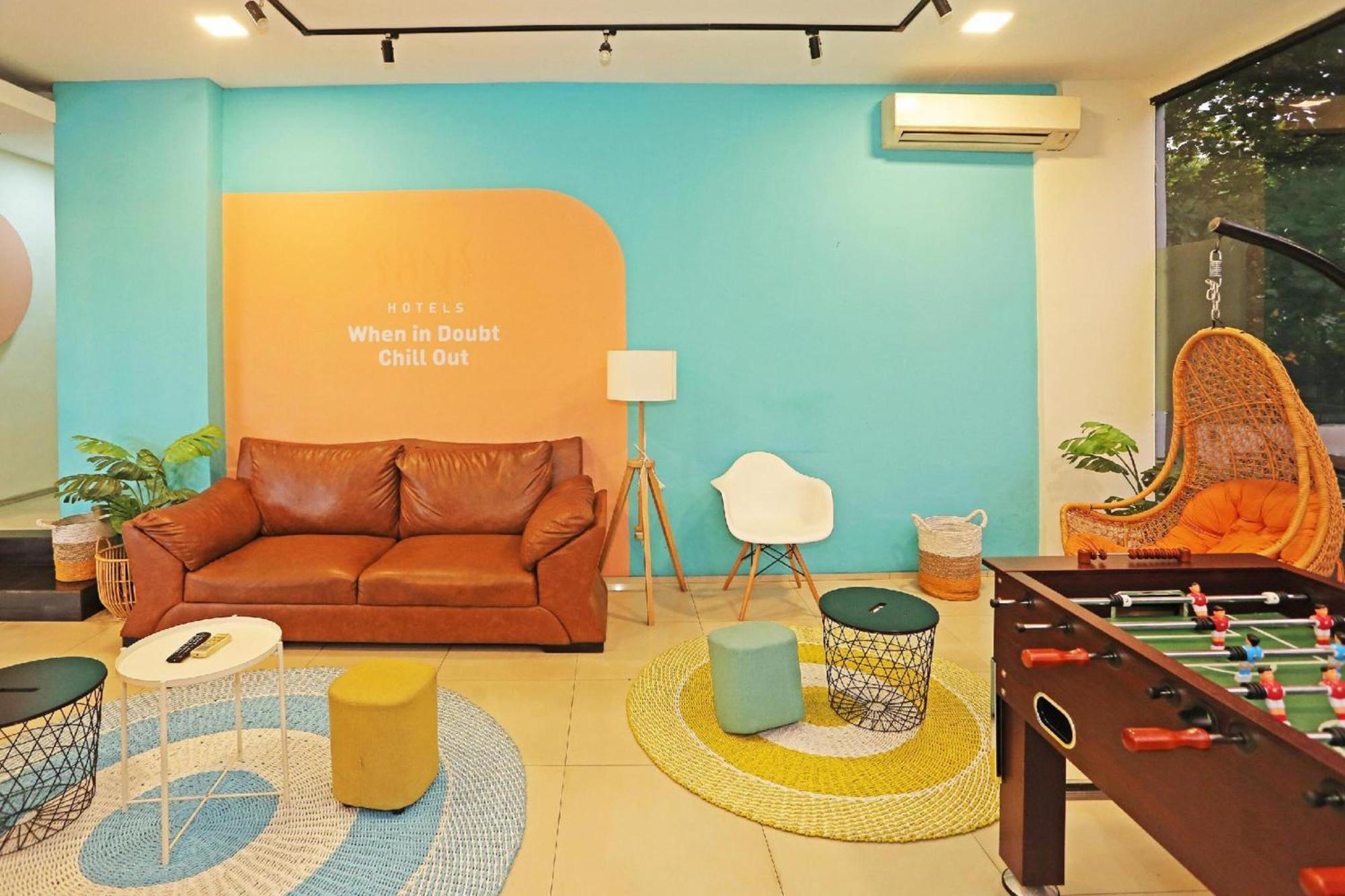 Super Oyo Townhouse Oak Hotel Fiducia Serpong Exteriör bild